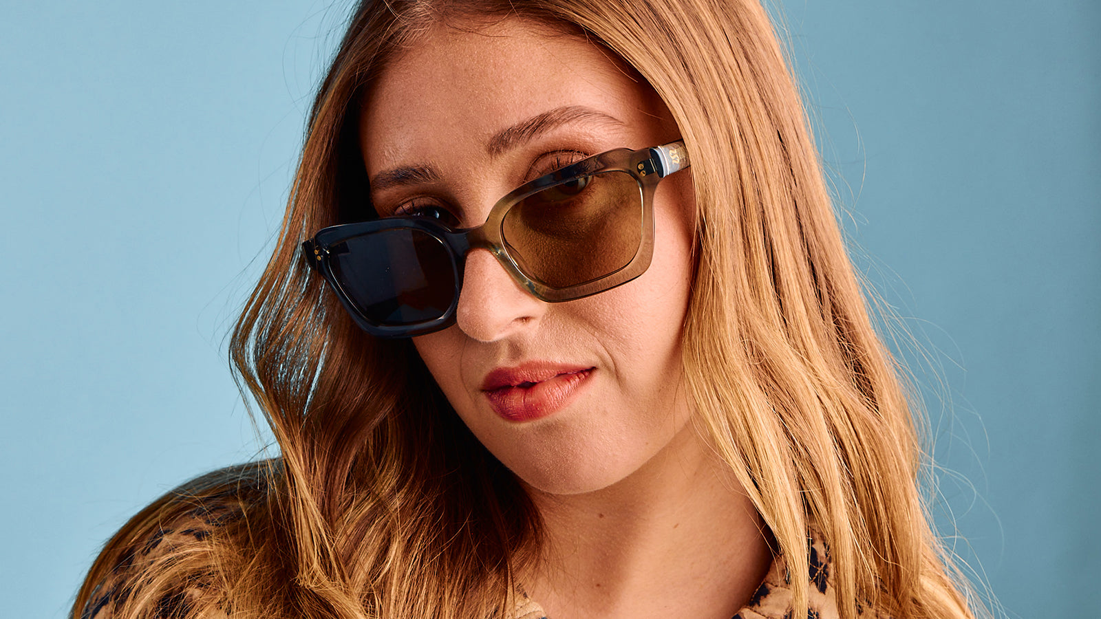 Sardine Demi Green Sunglasses SARDINE | Georgie - Verde Palma Green Sunglasses – Living  main image 2
